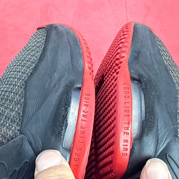 (N1) Nike Lebron 19 XIX Bred GS Boys 3.5Y Black/Red Basketball Shoes DDO418-011 - Picture 15 of 15